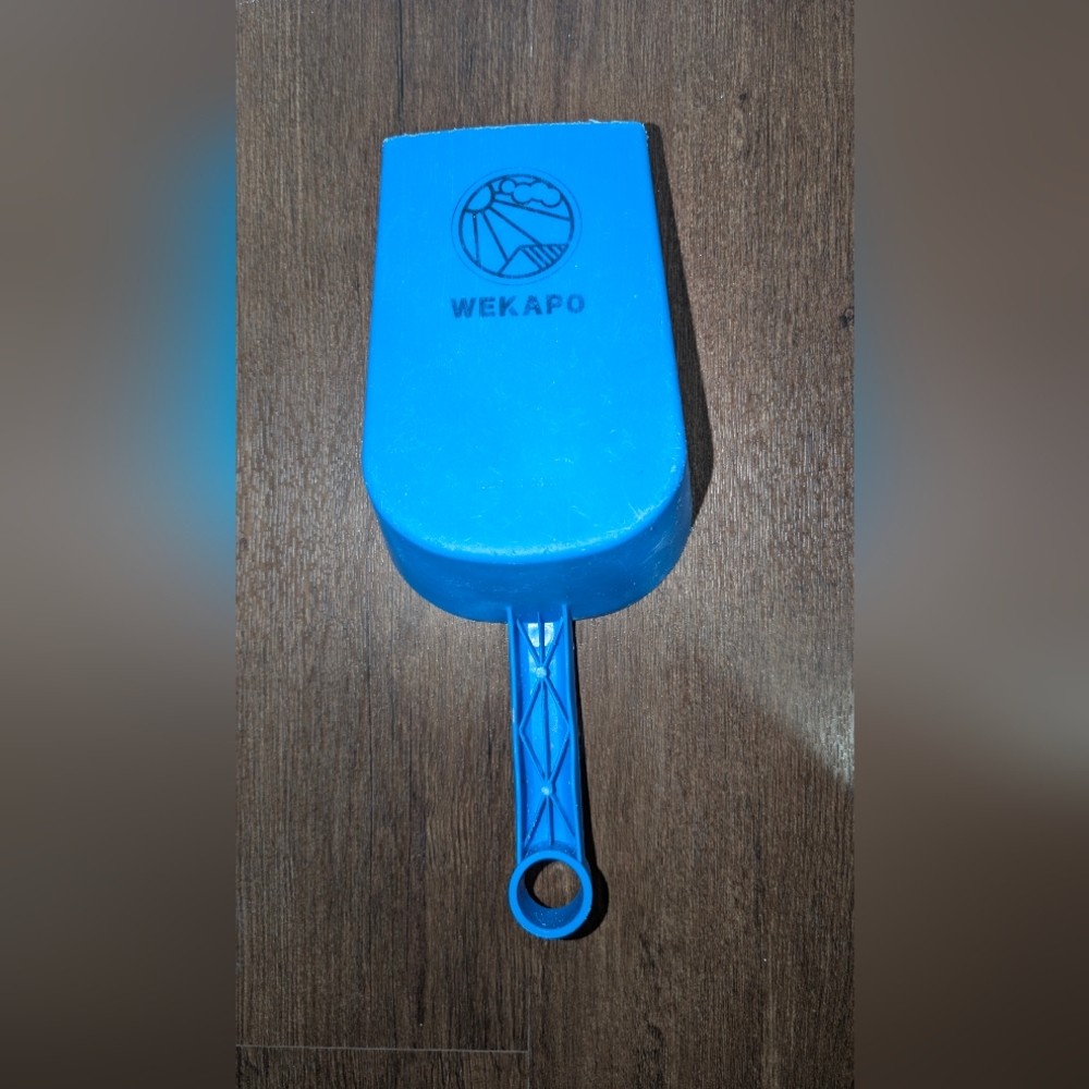 Wekapo Replacement Large Blue Scoop